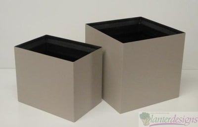 FREESTANDING, LIPLESS, FLAT BOTTOM PLANTERS